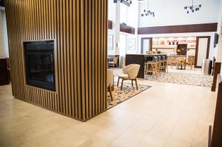 Hampton Inn & Suites Laval - 1