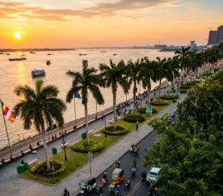 Spacious Riverside Apartment - River View - Phnom Penh - 3
