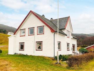 10 person holiday home in Brekke - 7