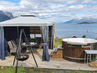 9 person holiday home in Lyngseidet - Lyngseidet - 3