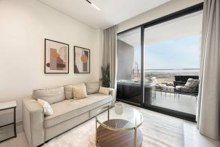 Studio Apartments with Private Jacuzzi - Spa - Cold Plunge - Gym in Business Bay - 5