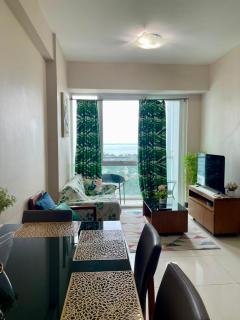 Mactan Newtown Deluxe 8 Boulevard 8 - 5