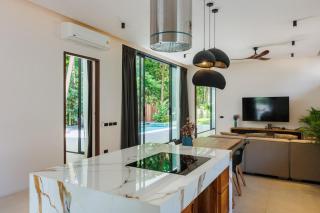 OM Villa Chic Island Luxurious Villa - 4