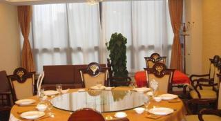 Chuanghui Business Hotel - 1