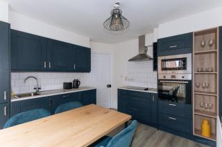 Centrally Located & Spacious 4BD House- St Kevin's - 9