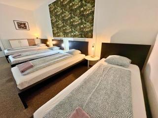 Black Style ROOMS Moravske namesti - Brno - 7