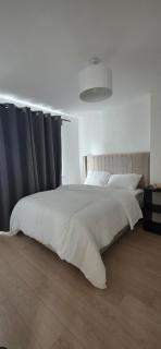 King room with en-suite bathroom - 2