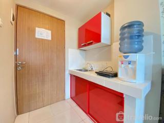 Simply Executive Studio at Pinewood Apartment By Travelio - 4