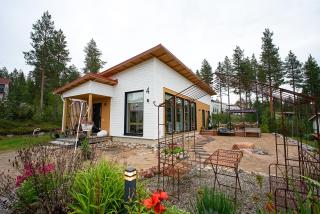Villa Garden - 0