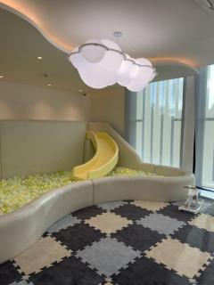 New & Amazing, 44 sqm, top floor, Title Legendary - 1