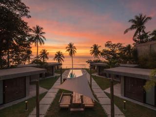 Veue Beach Cabins - 5