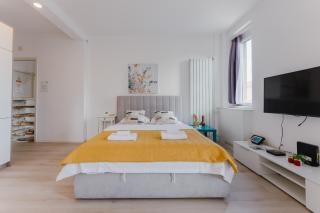 Main Square Apartments - 3