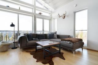Spacious Mountain House for 8 with Sauna & Views - 0