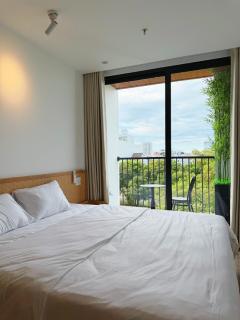 La Van Residence - Green Canopy Studio 503 - 1