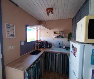 Chalet sur pilotis en bord de plage - 2