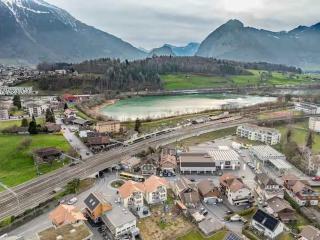 2BR Spiez Center Parking & Balcony near Interlaken - 1