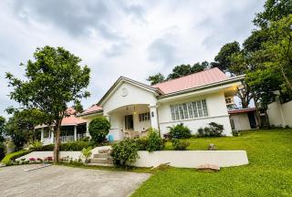 The Hills Villa Tagaytay French Charmed with a view - 6