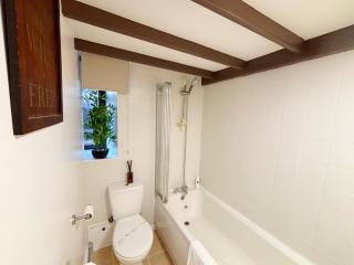 1 Torwood Gables - 9