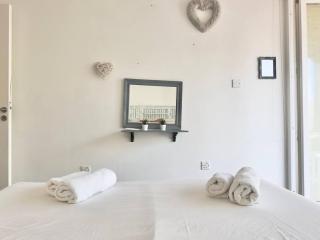 Irma's 2 Bedroom APT AyiaNapa - 8