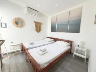 Irma's 2 Bedroom APT AyiaNapa - 5