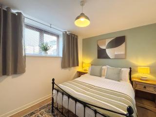 1 Torwood Gables - 6