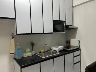 E & M Prime Urbania - 2