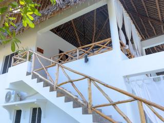 JanCo House - 2