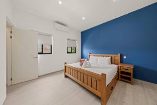 Cliffside Oasis - the Villa - Seaview - Bluebay - 3