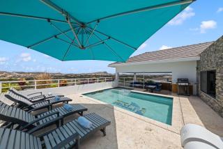 Cliffside Penthouse - Private Pool - Seaview - Bluebay - 3