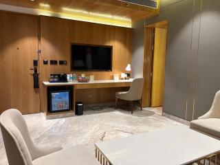 Hotel Grand Imperia - 5