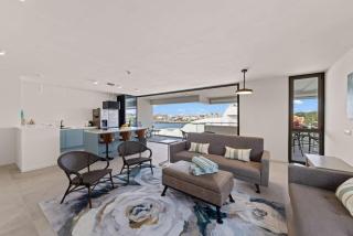 CuraCondo - Panoramic sunset & Harbor Views - 0