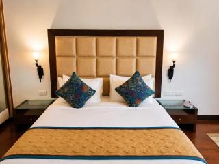 Bel-La Monde Hotel NH8 at 6km from IGI Airport Delhi - 3