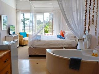 Absolute Beach Accommodation - Stompneusbaai - 3
