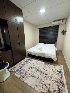 Cozy Aesthetic Double Storey Landed House Shah Alam Seksyen 19 Three Bedroom - 1