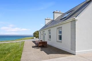 Whitestrand Beach Cottage - 0