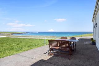 Whitestrand Beach Cottage - 2