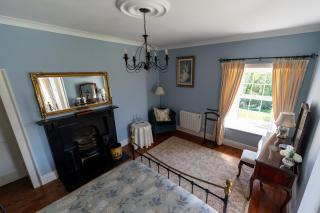 The Glebe House - 4