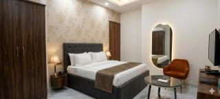 Hotel Aroha Stayz - Noida Sector 44 - 9