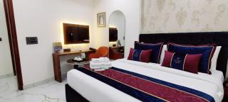 Hotel Aroha Stayz - Noida Sector 44 - 4
