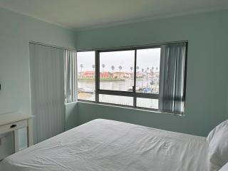 Waterfront Escape - 9