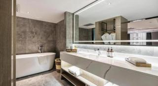 Yuerong Qiju Hotel (Xi'an Huimin Street Bell Tower Subway Station) - 5