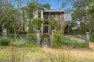 Gunyha - Ocean Views, Walk to Beach, Free WiFi, Pet Friendly, Open Fire, Visiting Koalas and Other Wildlife. - 8