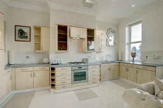 Elegant 2-Bed Manor Flat · Moseley · Free Parking - 5