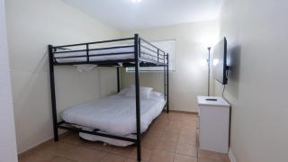 2BR Ground Floor Sleeps 8 Pets ok - SPI - 4