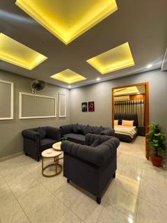 Stylish 1BHK Comfortable & Modern Stay Bahria Phase 7 - 9