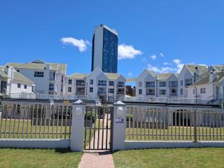 Seaview Apartment on the beach - 7