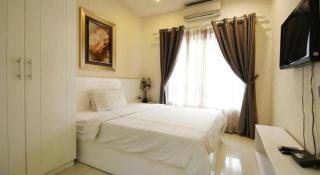 Queen Central Apartment-Hotel - 4