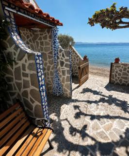 Theros Residence II - Seaside Beachfront Eretria - 7