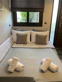 Theros Residence II - Seaside Beachfront Eretria - 2