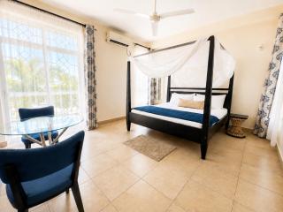 Ary Homestay Nyali At Pearl Residence 3rd Avenue Nyali, Mombasa, Kenya - 4